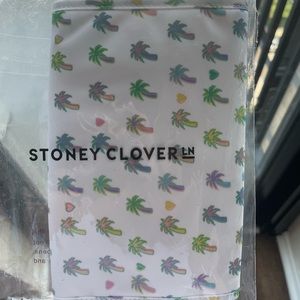 Stoney Clover Roller Rabbit Jewelry roll
